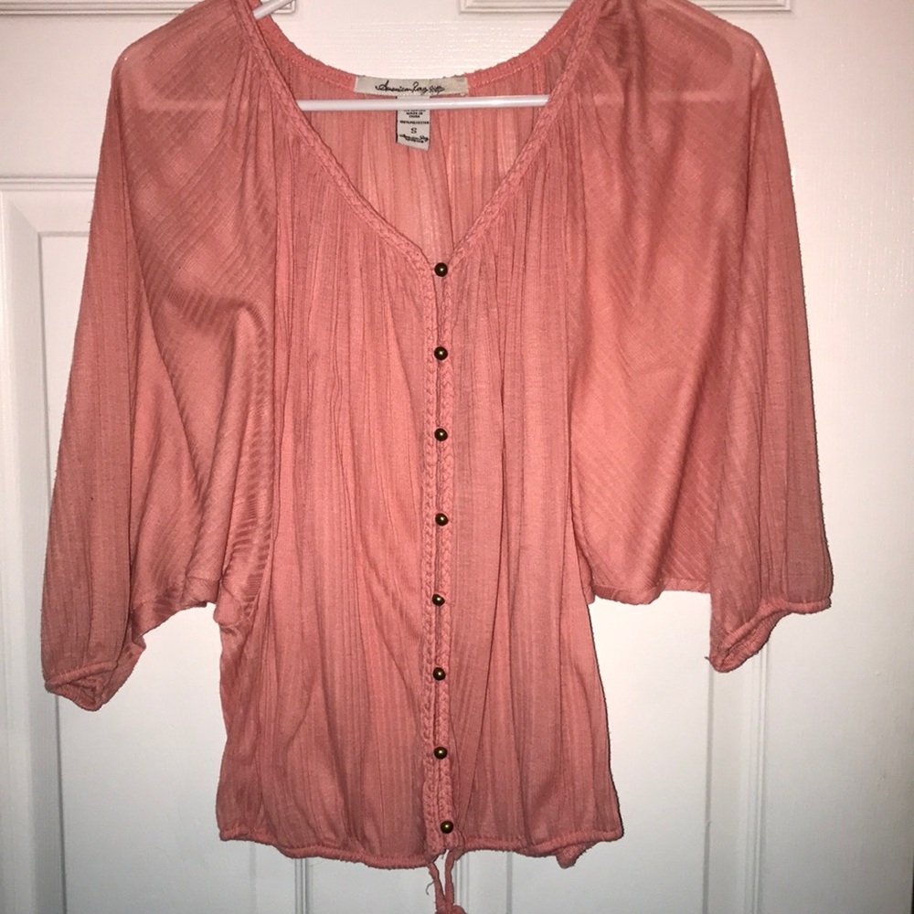 Super cute size small top